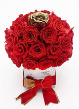 Load image into Gallery viewer, Small Lavish Box